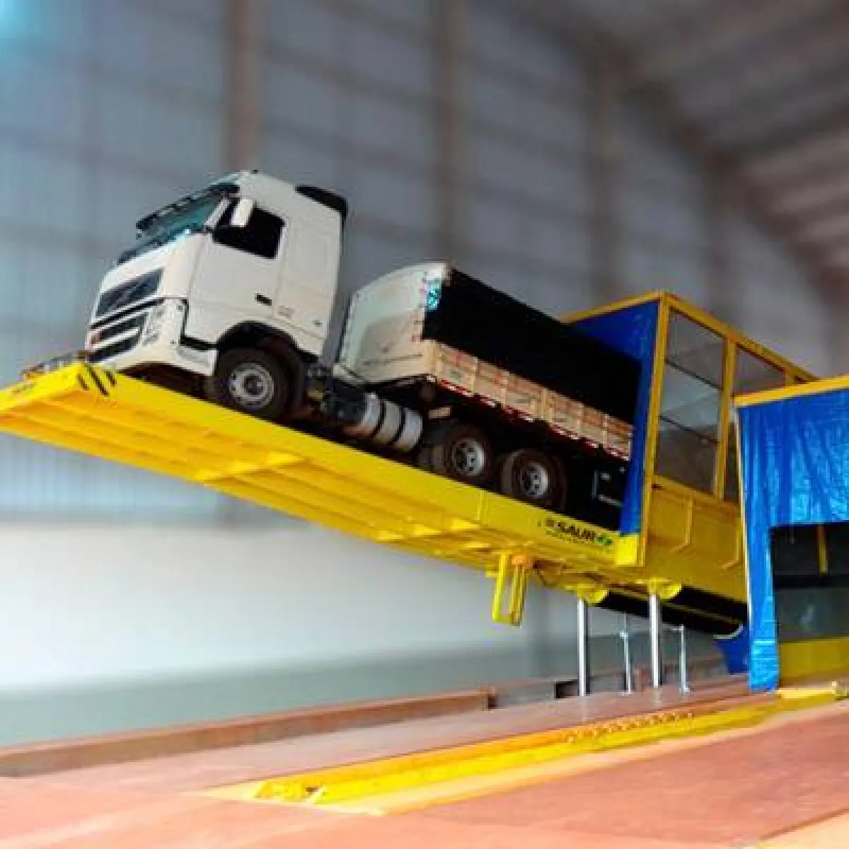 Cabine Interna para Captação de Pó SAUR