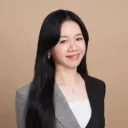 Helen He