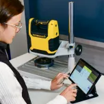 Tablet-controlled 2-in-1 dot peen marking machine - Comby