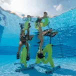 AquaBikes per l'attività e il wellness in acqua per piscine di hotel e resort