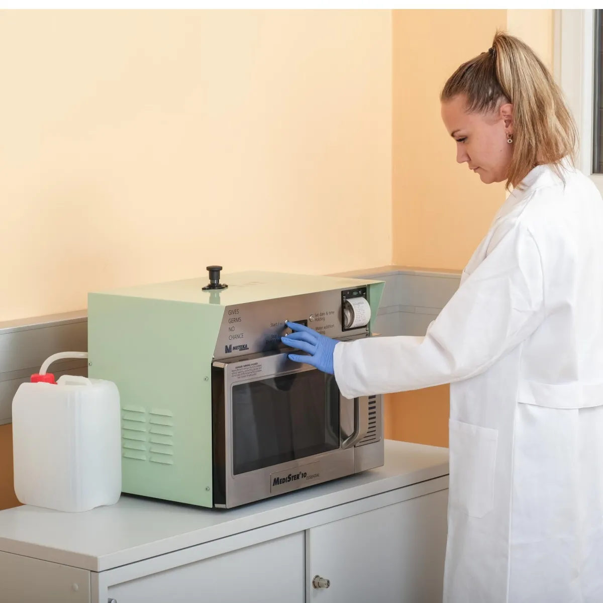 MEDISTER 10essential HF Waste Dininfection Device