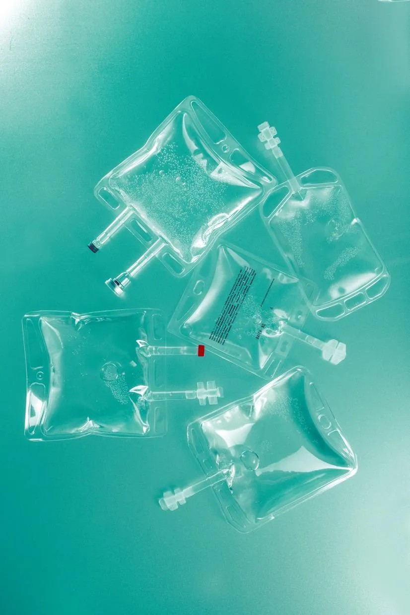 Premix / Ready-to-use and Ready-to-fill IV-solution container / bag