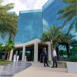 ROSHN FRONT - Bussnies