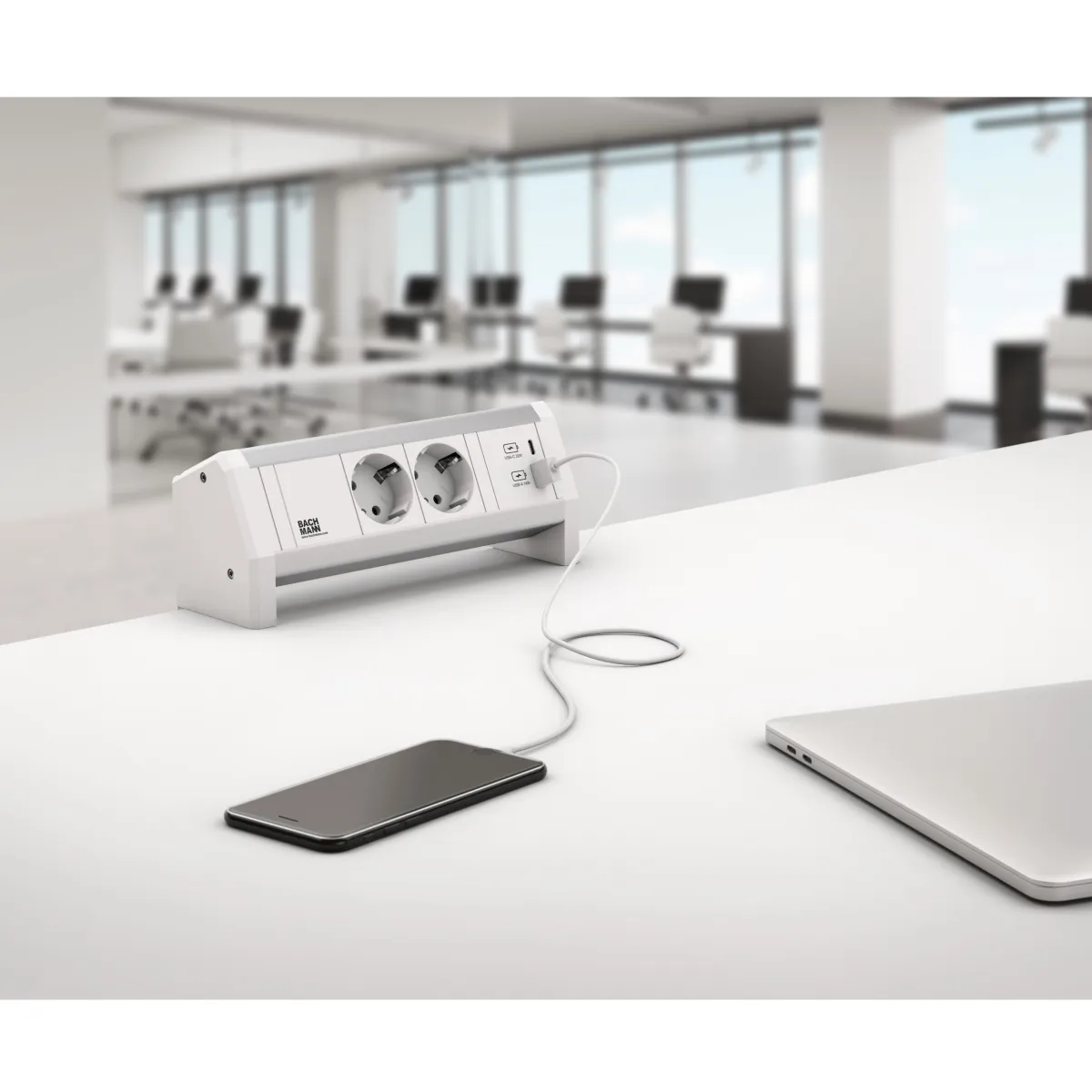 OCS BACHMANN Desk 1 - bureau stekkerdoos