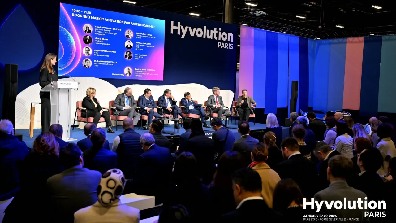 (CANADA) Canadian Hydrogen Solutions in Action: Mobility, Infrastructure and Emissions Reduction