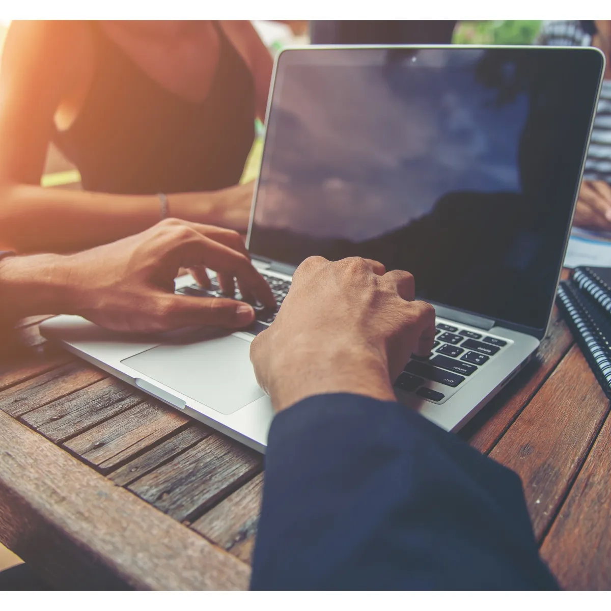 Reducing online hatred with pipikwan pêhtâkwan