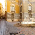 Between Two Gates: Torres de Serranos to de Quart | By VoiceMap