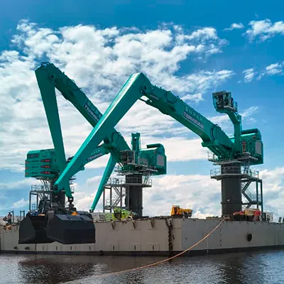 Sennebogen 895 - O maior manipulador hidráulico do mundo.