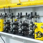 Perfiladeira de Perfil Estrutural PE400.3 Esquadros®