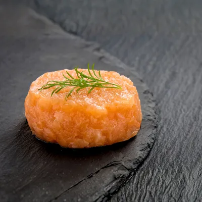 Salmon Tartare – Refined Presentation, Reliable Convenience