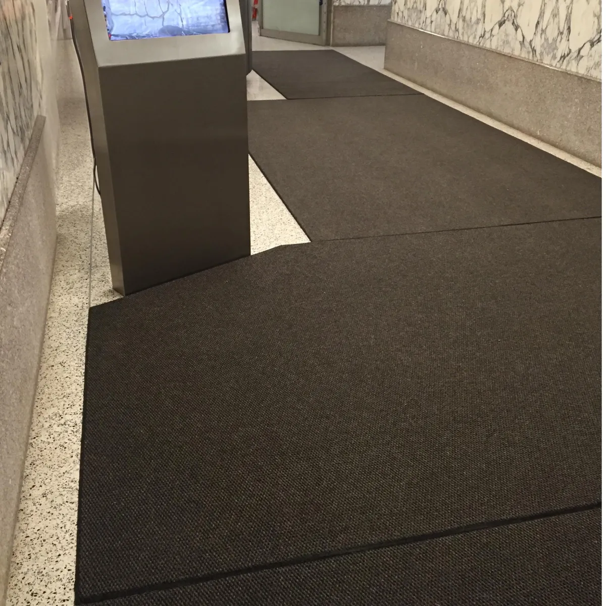 Custom Logo and Plain Mats