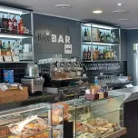 arredamenti e banchi bar e ristoranti