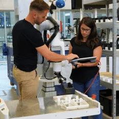 Formations (Sécurité; Industrie 4.0; Cobotique;...)