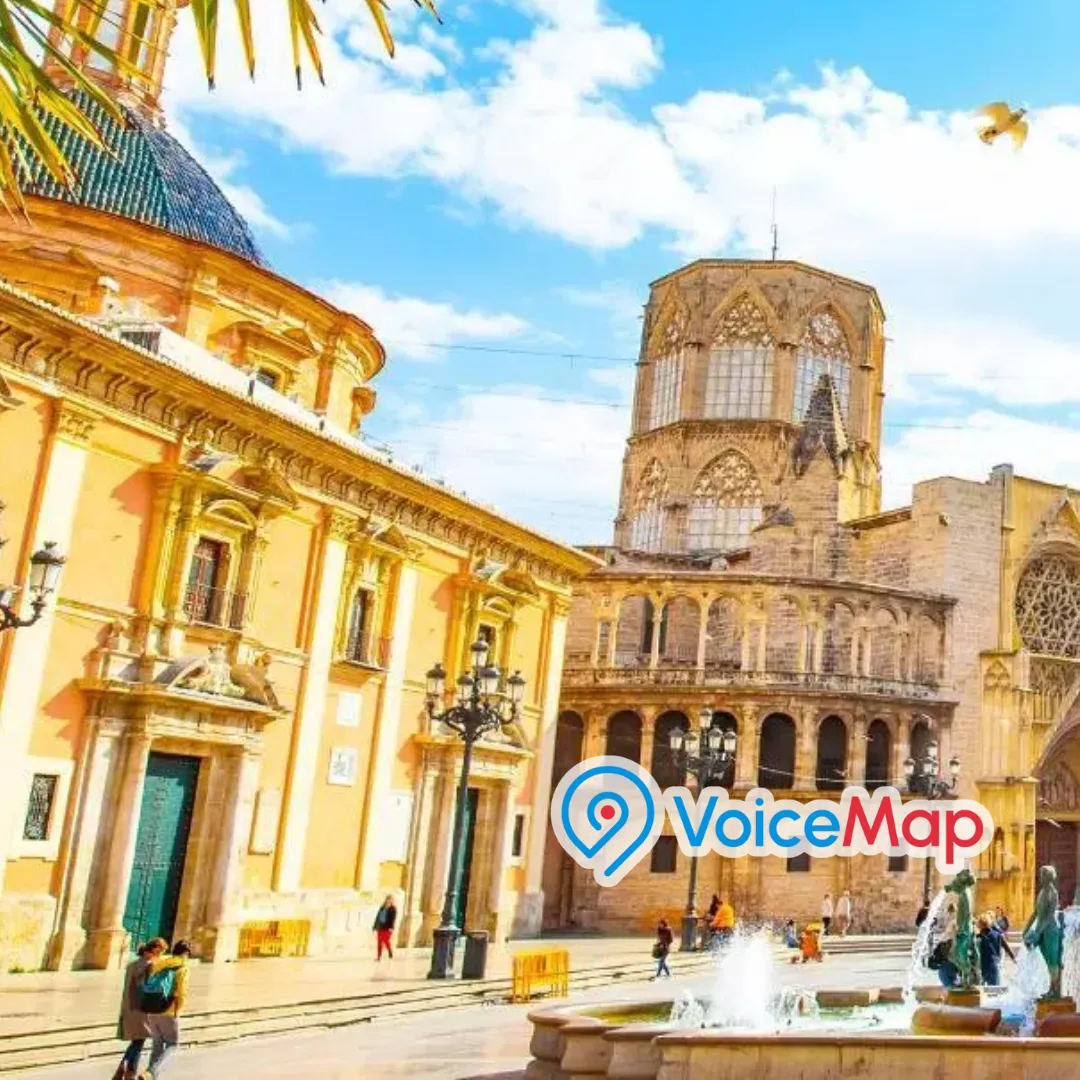 Between Two Gates: Torres de Serranos to de Quart | By VoiceMap