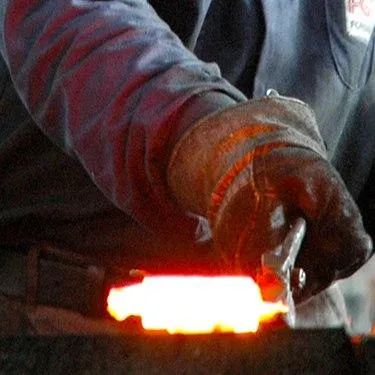 Piece forgée sur mesure / Forged component on demand