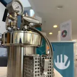 High-pressure sampling of microorganisms