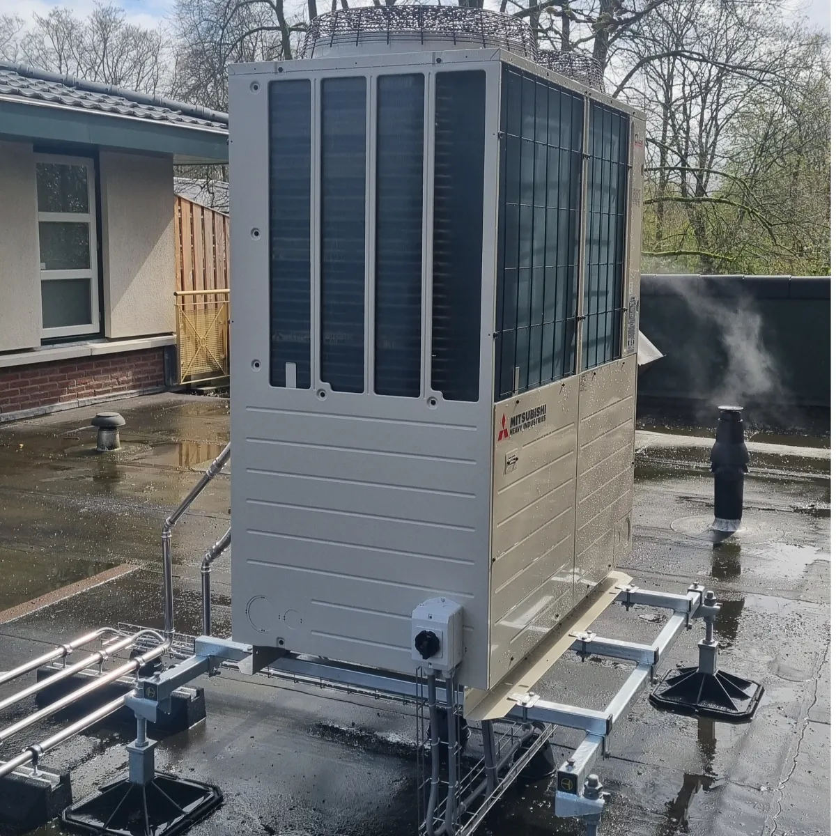 Duurzame hybride oplossing voor grote warmtapwaterbehoefte