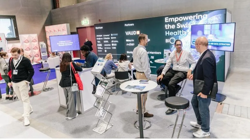 NETWORKING AT THE BIOALPS & INNOVAUD BOOTH