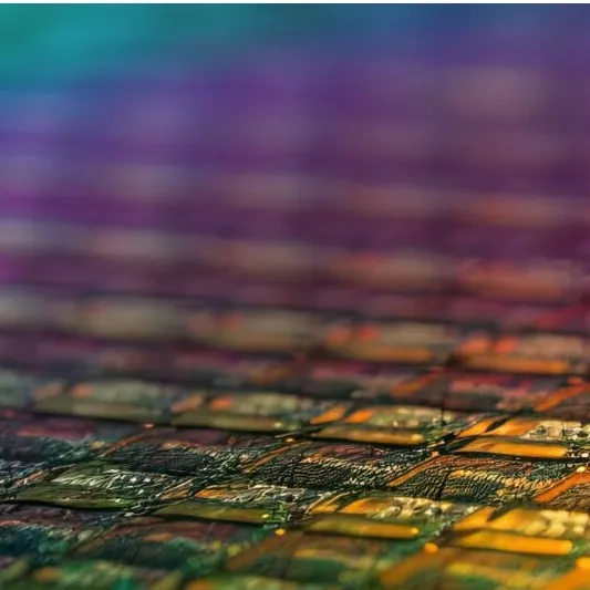 Hybrid Bonding with integrated CMOS