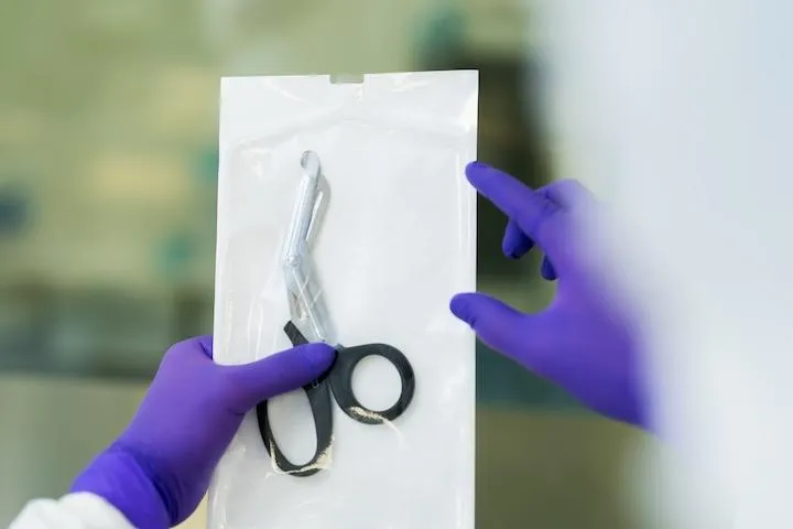 PHARMACLEAN(R) Sterilisation and Packaging bags and reels