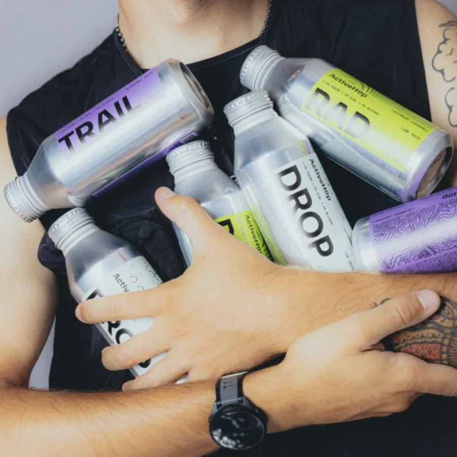 Drink for outdoor hedonist: hopwater 0% sugar calories, alcohol enriched with vitamins and minerals