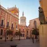 Art & Architecture Walking Tour by Valencia & Go