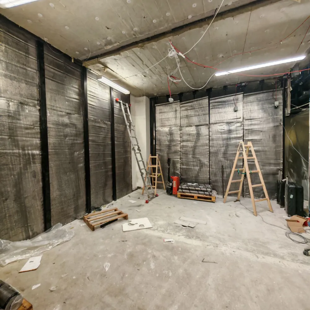 Wall protection, lead lining on walls