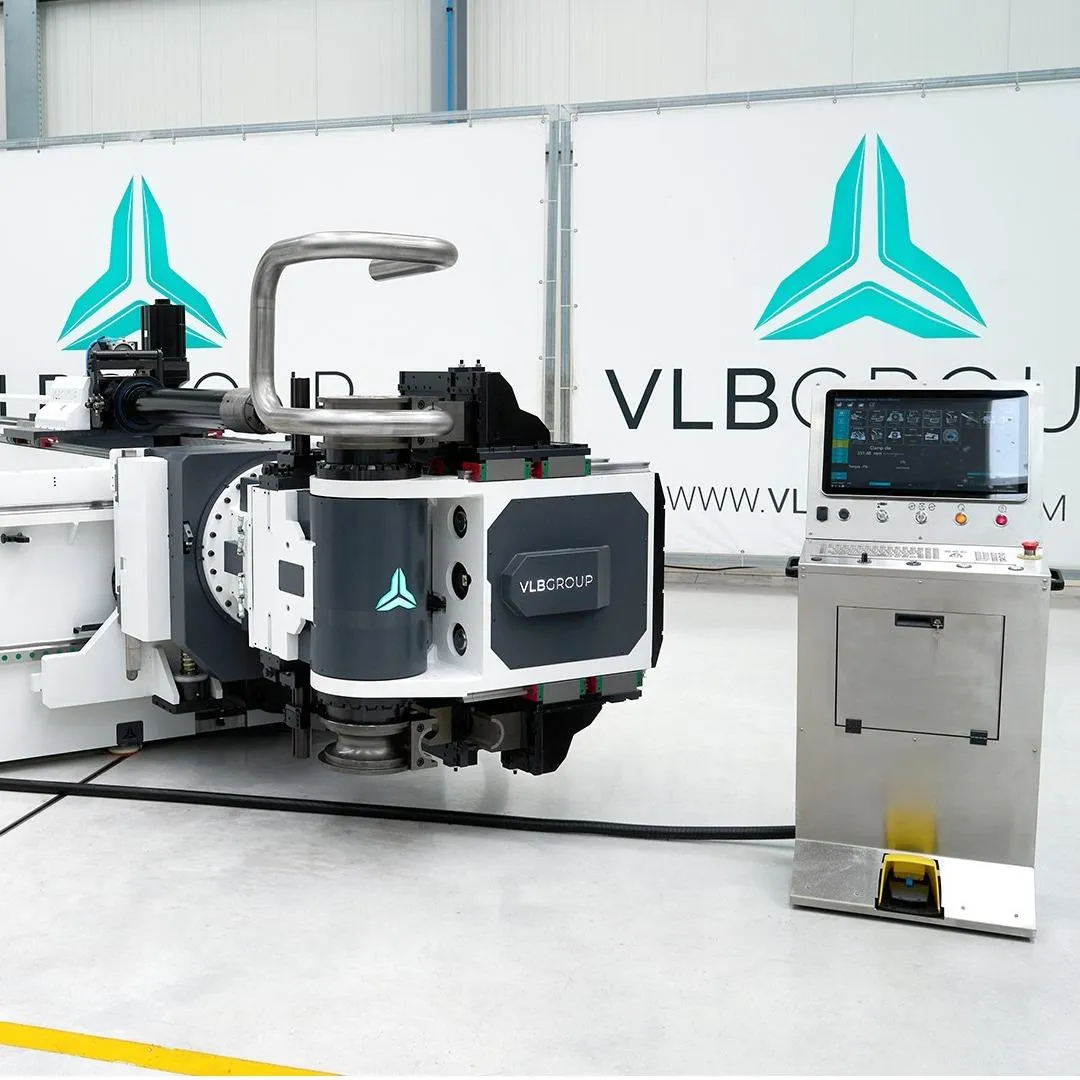 Curvadoras de tubos CNC totalmente elétricas – Série EB-RH
