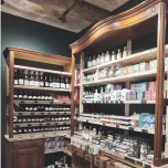 BOUTIQUES ET ESPACES ATYPIQUES