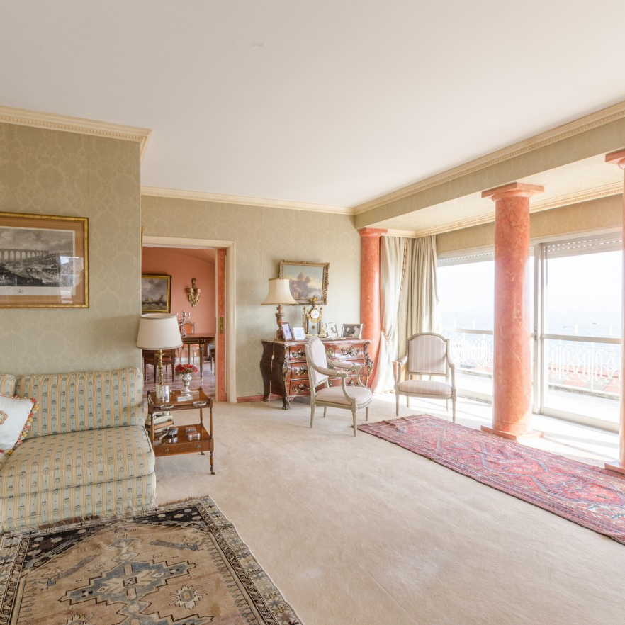 In Lapa with terrace and river front view