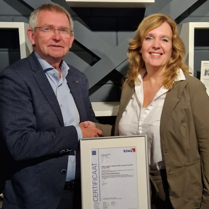 Robot Vloerverwarming ontvangt het Kiwa productcertificaat voor stalen pomp-verdelers