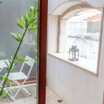 T2 Duplex Rc et 1er étage à Príncipe Real, centre de Lisbonne