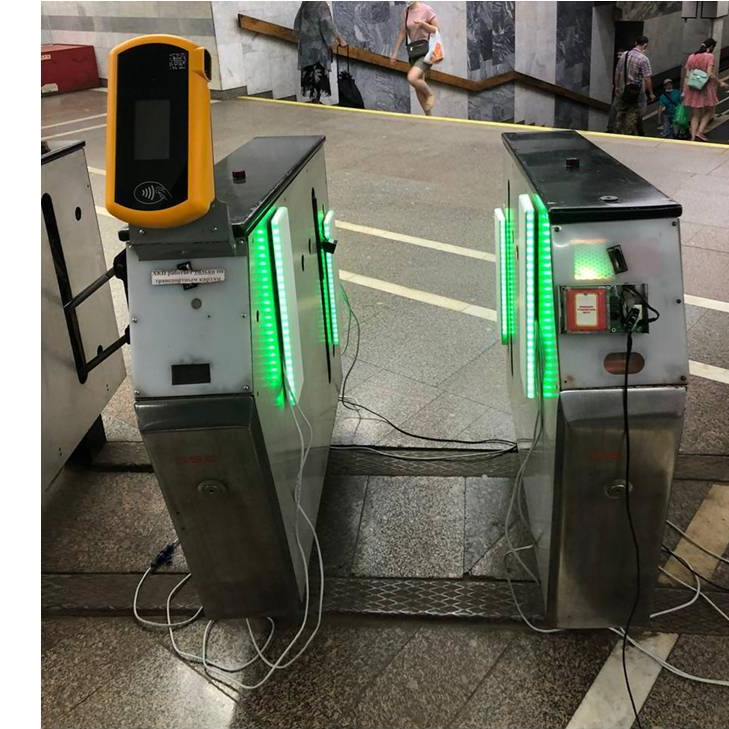 m:PASS software and hardware package for turnstile metro