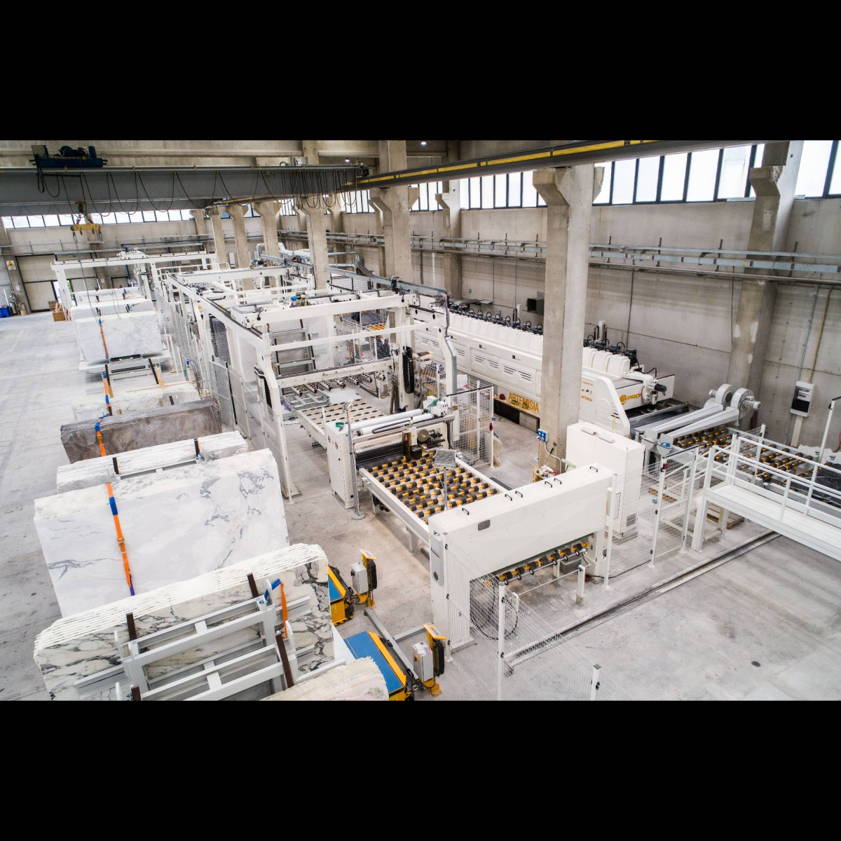 EDILPAVIMENTI SRL Integrated plant for  marble slabs restoring and polishing with a production capacity of 40 slabs/hour