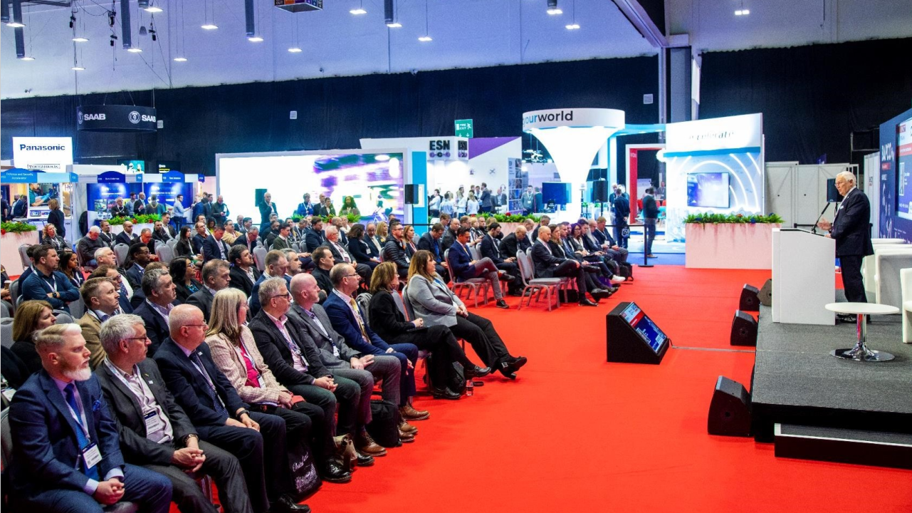 Contact Management for Blue Light: Connecting the Citizen Journey to Enhance Public Interactions