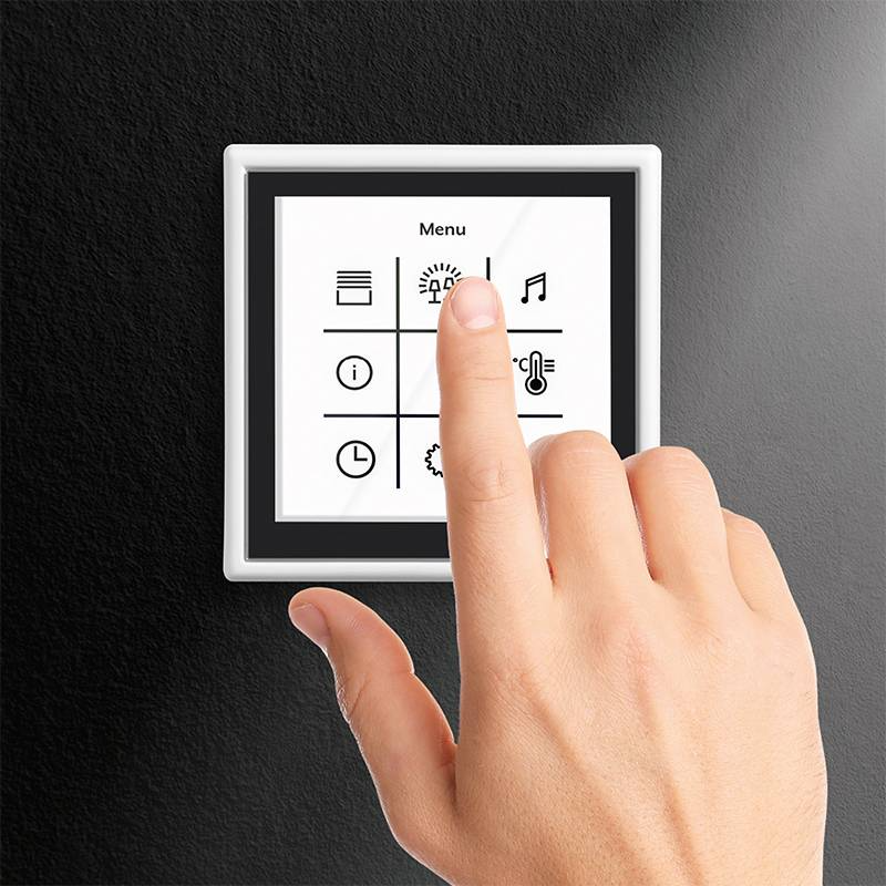 JUNG LS TOUCH - de slimme KNX ruimtecontroller