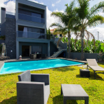 Villa de luxe avec vue imprenable sur la mer! Ile de Madere.