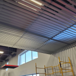 Intaline - plafond métallique de type ''baffle''