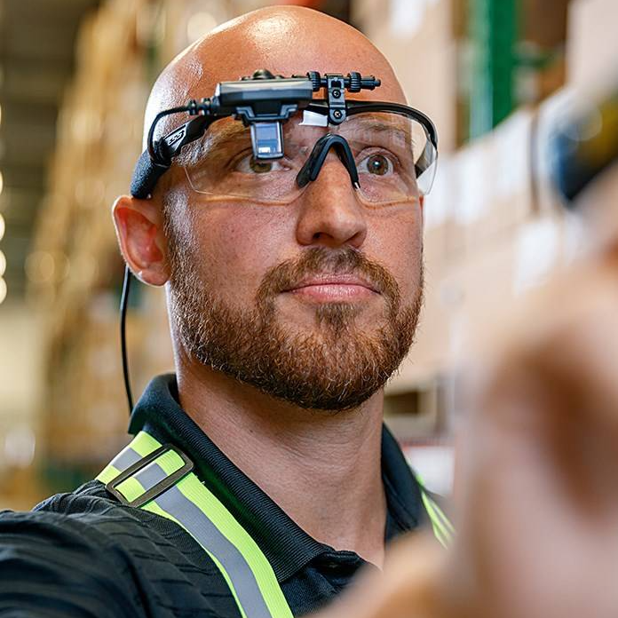 Controltag con occhiali a realtà aumentata