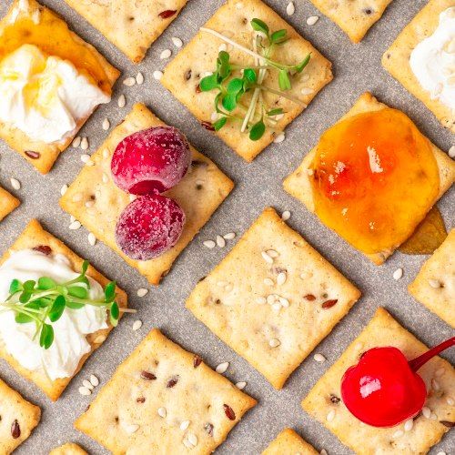 Protein-enriched salted cracker