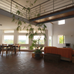 Maison de 5 chambres avec une architecture moderne et détails traditionnels à Algoz