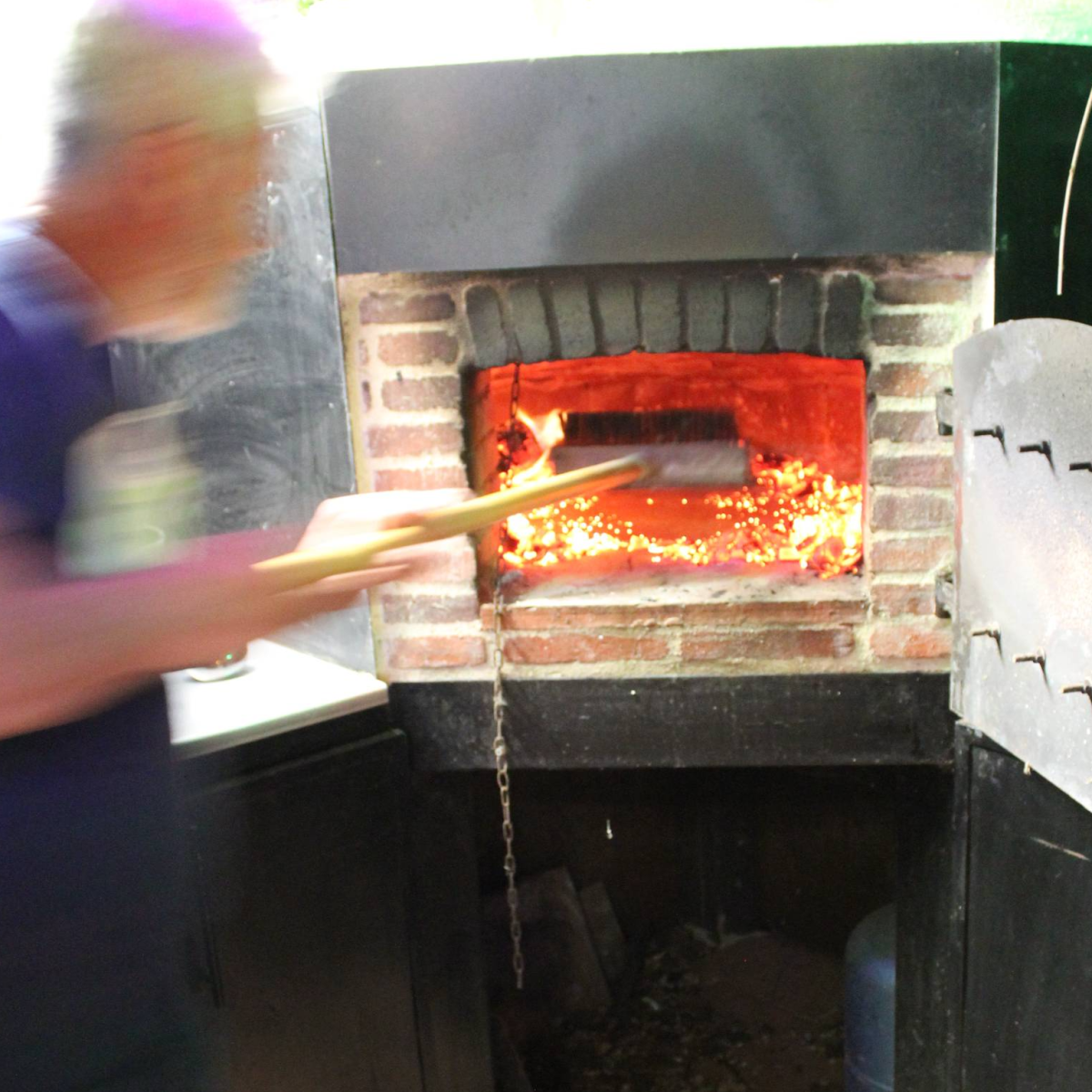 BRIQUES REFRACTAIRES POUR FOUR A BOIS