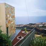 3 bedroom villa in Caniço, great sun exposure and sea view.