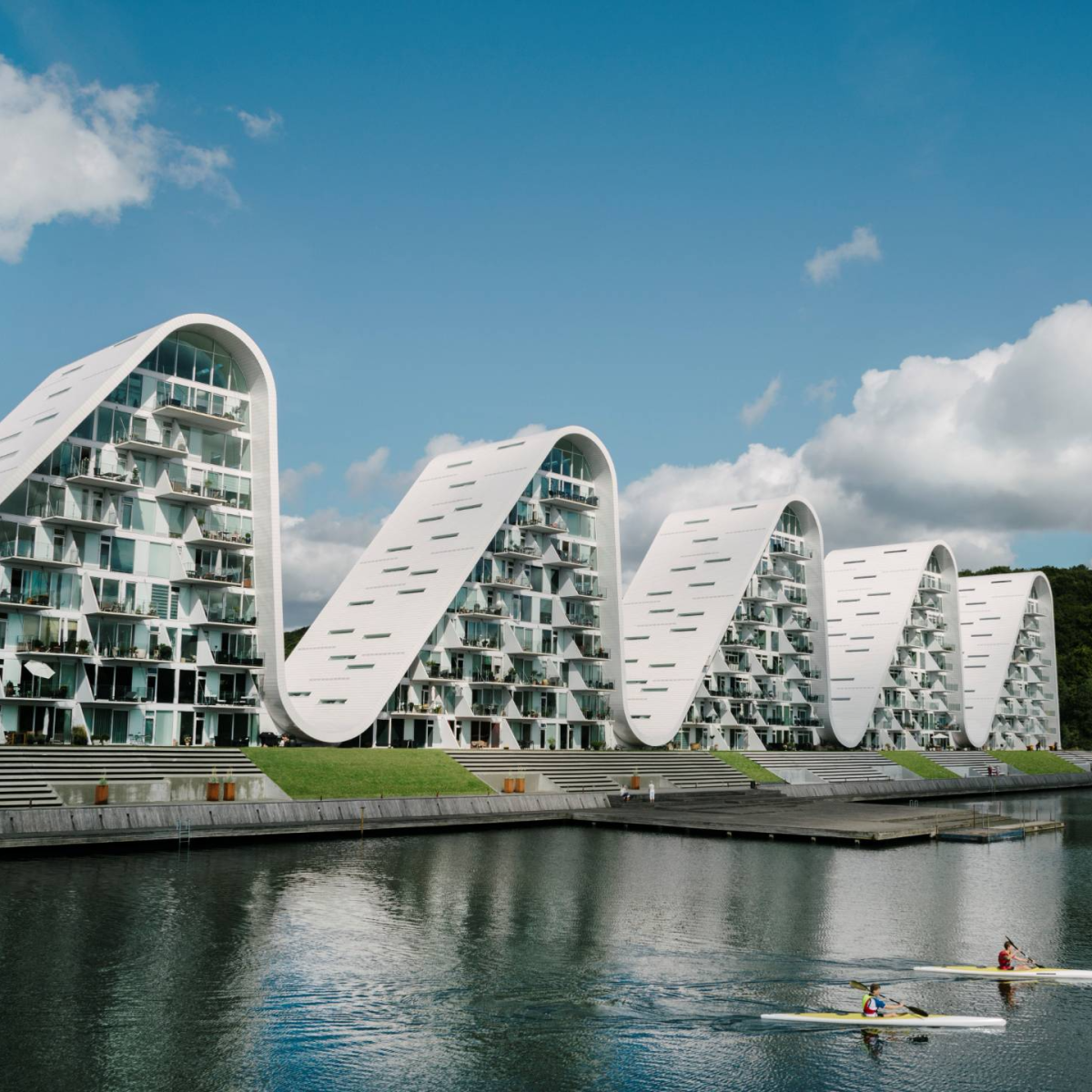 Fire safe & energy efficient: facade subframe system ALWI with aluminum L-shaped Flex wall brackets