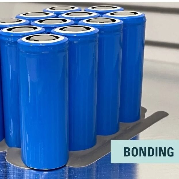 Bonding of battery cells