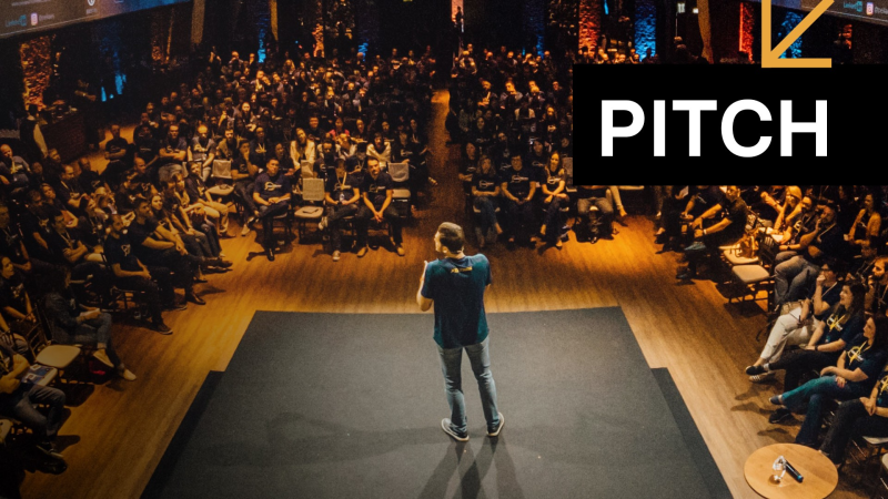 (PITCH04) (FIC) Pavillon de la Suisse