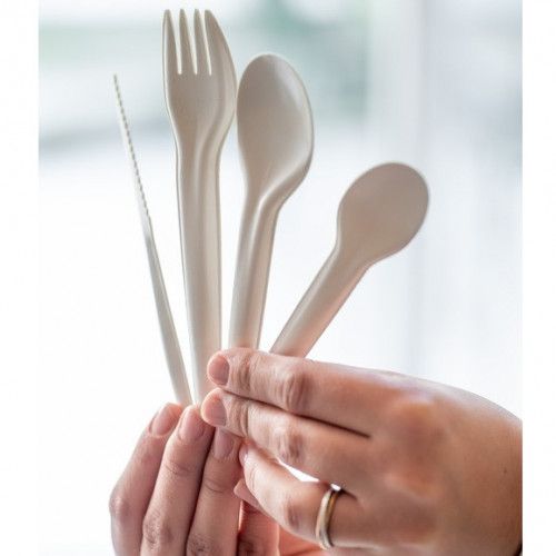 Les couverts en papier