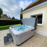 Installateur de spas JACUZZI®