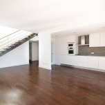 Duplex neuf dans River Terraces avec Terrasse de 35M et vue sur la Baie de Seixal