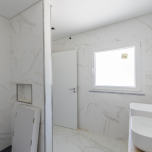 T4 Modern with swimming pool